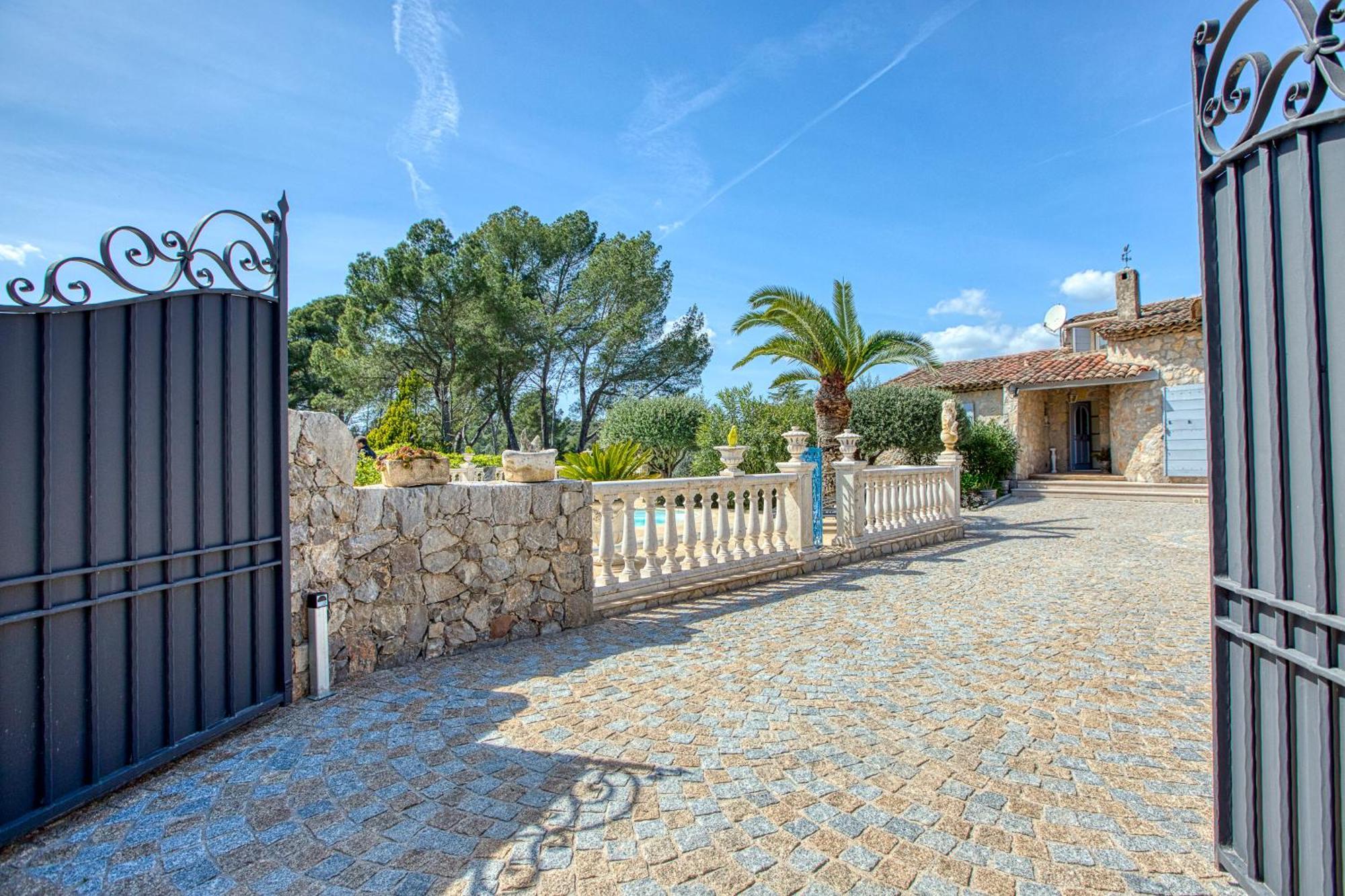 Gite Les Pins Climatise Piscine Chauffee Jardin Peymeinade Dış mekan fotoğraf