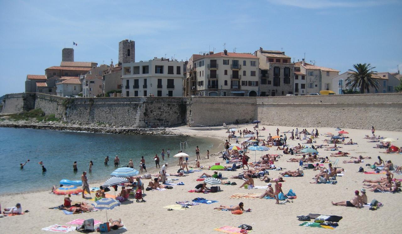 Gite Les Pins Climatise Piscine Chauffee Jardin Peymeinade Dış mekan fotoğraf